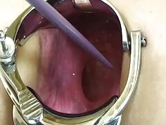 سبزه Busty تصمیم گرفت بررسی کند که چگونه آپارتمان او در جریان است و همچنین برای استراحت استراحت عکس چاق سکسی می کند