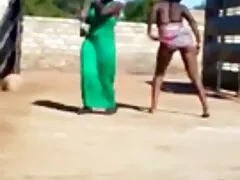 لمس شیردوشی بزرگ و تصاویر سکسی گاییدن حفر یک کالای مرطوب